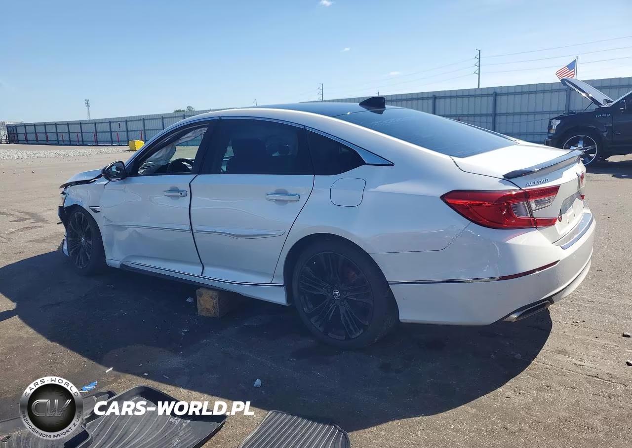 2018 Honda Accord Touring VIN:1HGCV1F94JA010022 - 2