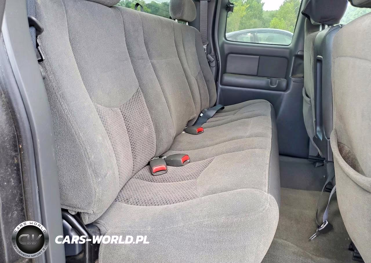 2003 Chevrolet Silverado C1500 VIN:2GCEC19VX31272968 - 10