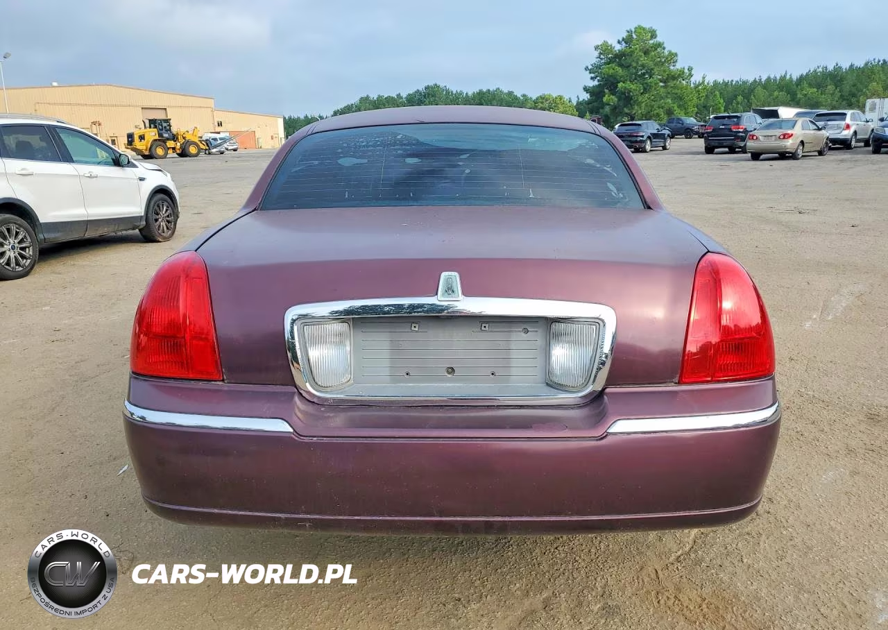 2006 Lincoln Town Car Signature VIN:1LNHM81W66Y608698 - 6
