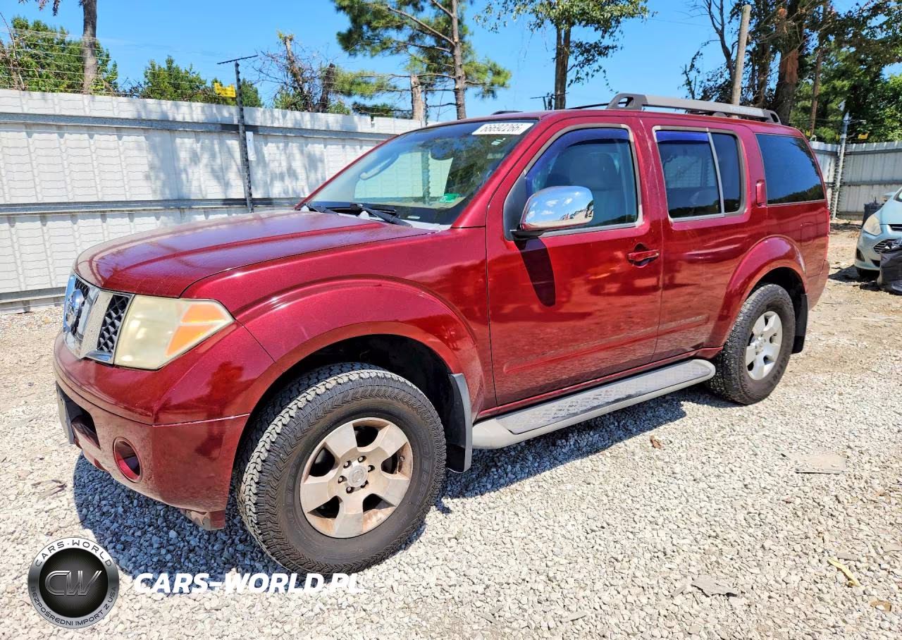 2005 Nissan Pathfinder Xe