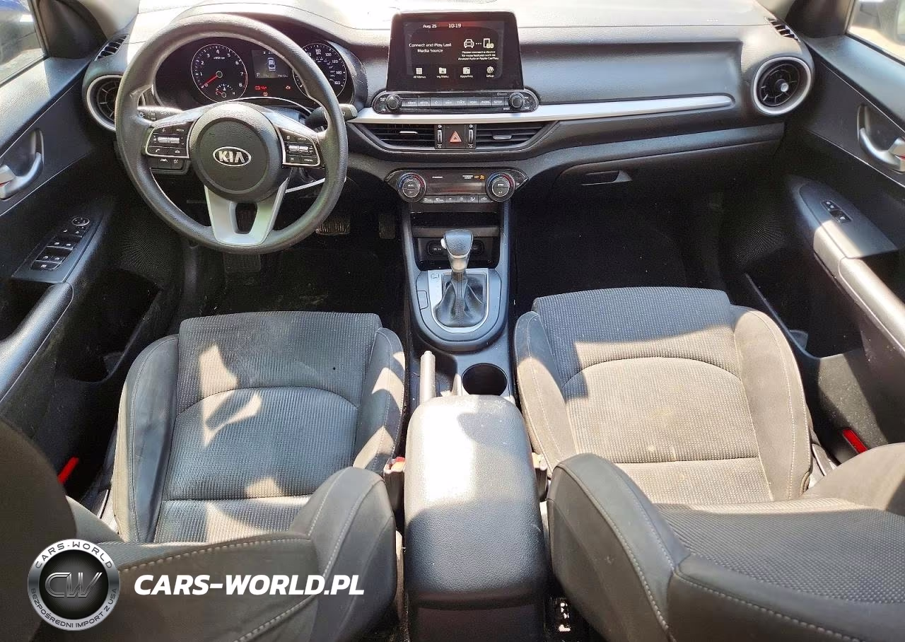 2019 Kia Forte Lxs VIN:3KPF24AD5KE137653 - 8