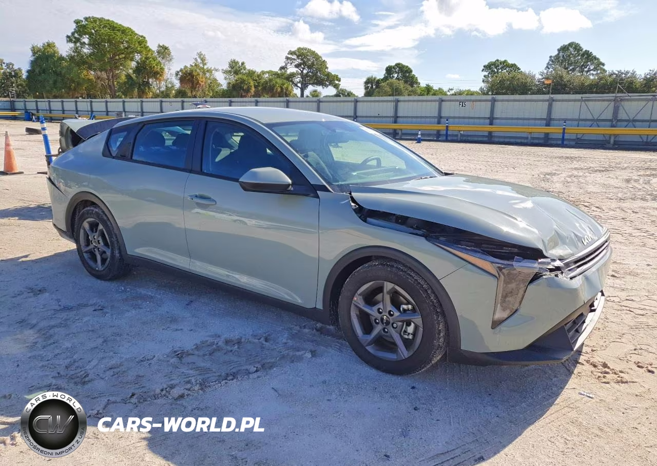 2026 Kia K4 Lxs VIN:3KPFT4DE6TE332907 - 4