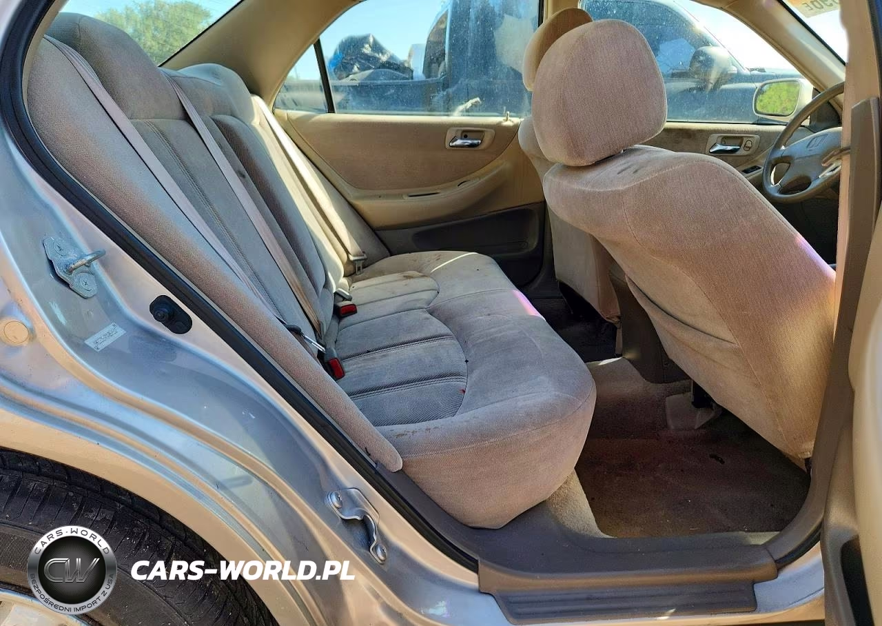 1999 Honda Accord Lx VIN:1HGCG5647XA084517 - 10