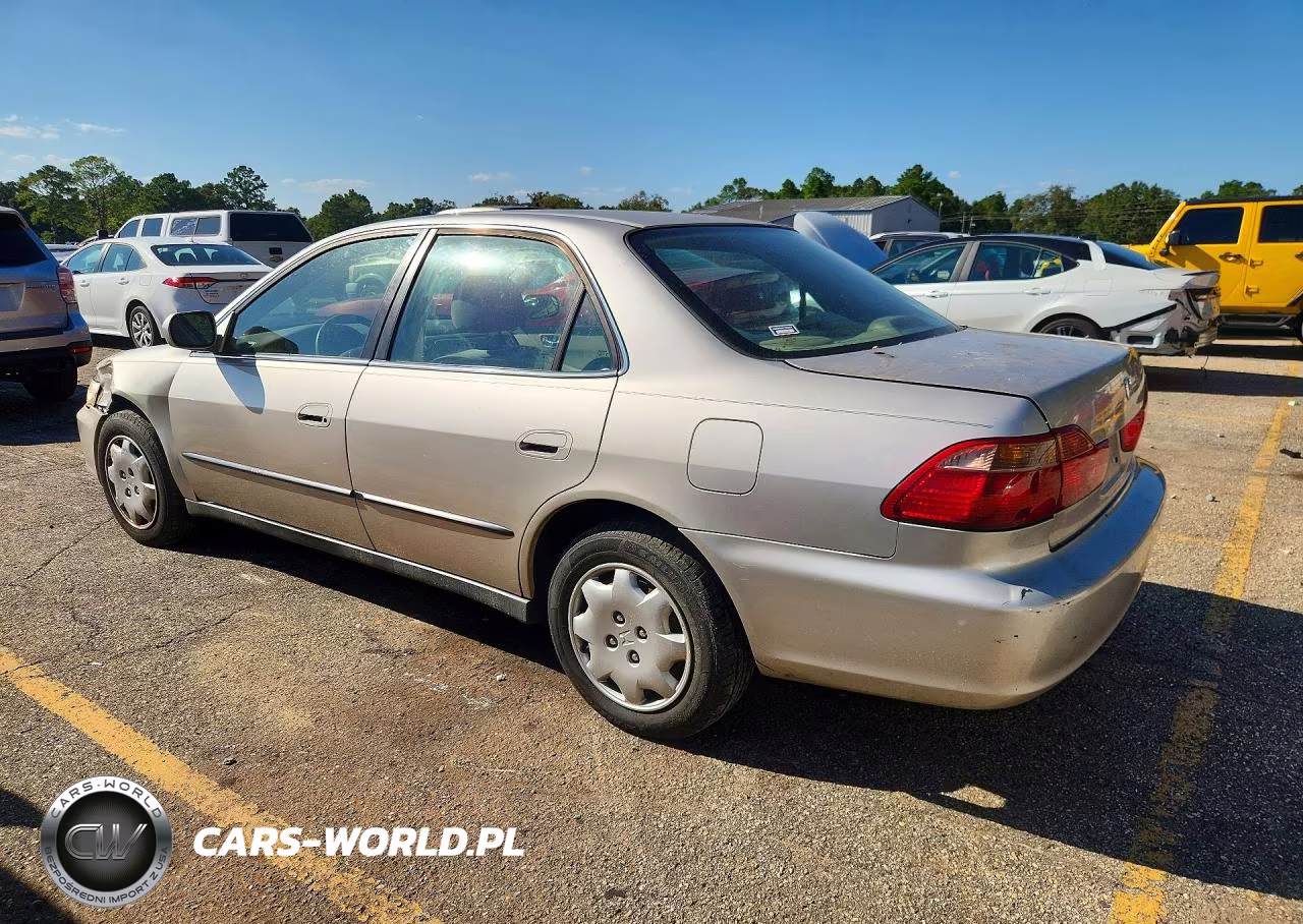 1999 Honda Accord Lx VIN:1HGCG5647XA084517 - 2
