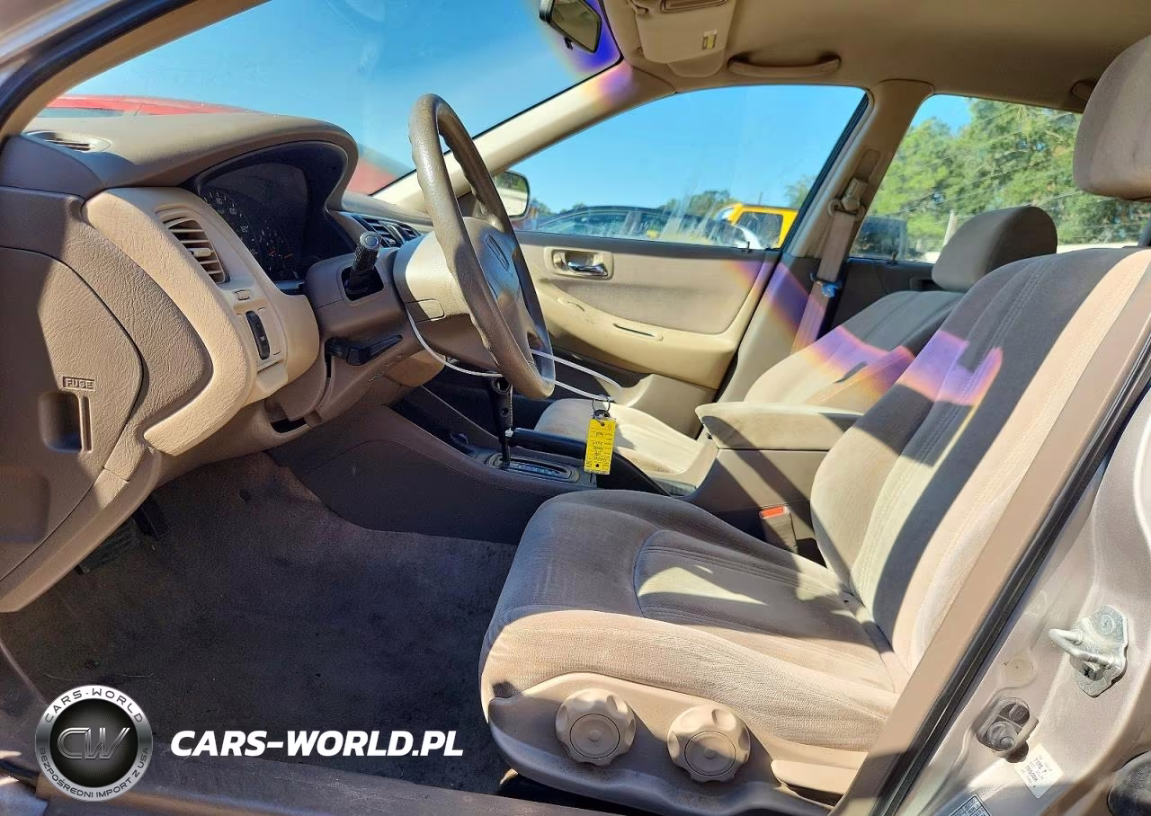 1999 Honda Accord Lx VIN:1HGCG5647XA084517 - 7