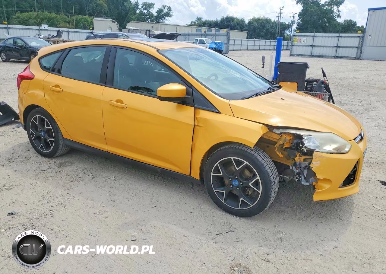 2012 Ford Focus Se VIN:1FAHP3K27CL183100 - 4