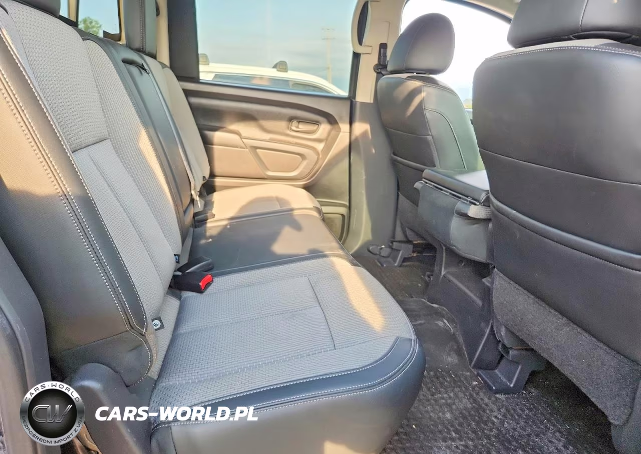 2018 Nissan Titan S VIN:1N6AA1EJ7JN534901 - 10