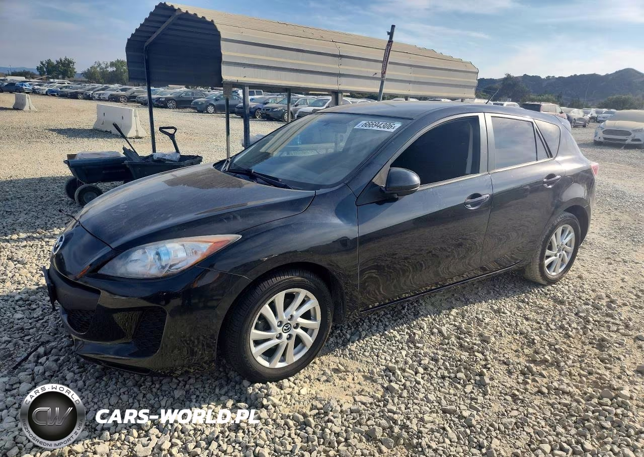 2013 Mazda 3 I