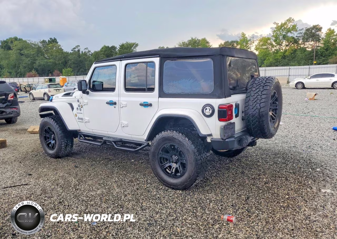 2020 Jeep Wrangler Unlimited Sahara VIN:1C4HJXENXLW323437 - 2