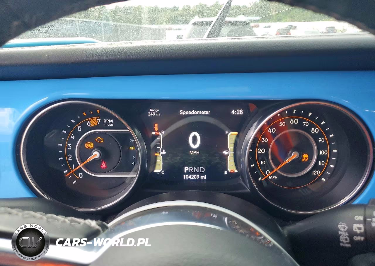 2020 Jeep Wrangler Unlimited Sahara VIN:1C4HJXENXLW323437 - 9