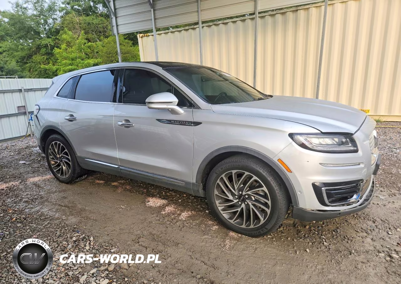 2019 Lincoln Nautilus Reserve VIN:2LMPJ6LP8KBL21423 - 4