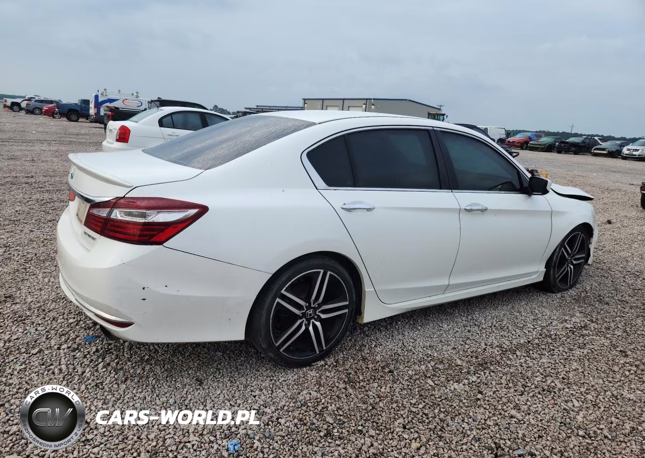 2016 Honda Accord Sport VIN:1HGCR2F50GA035256 - 3