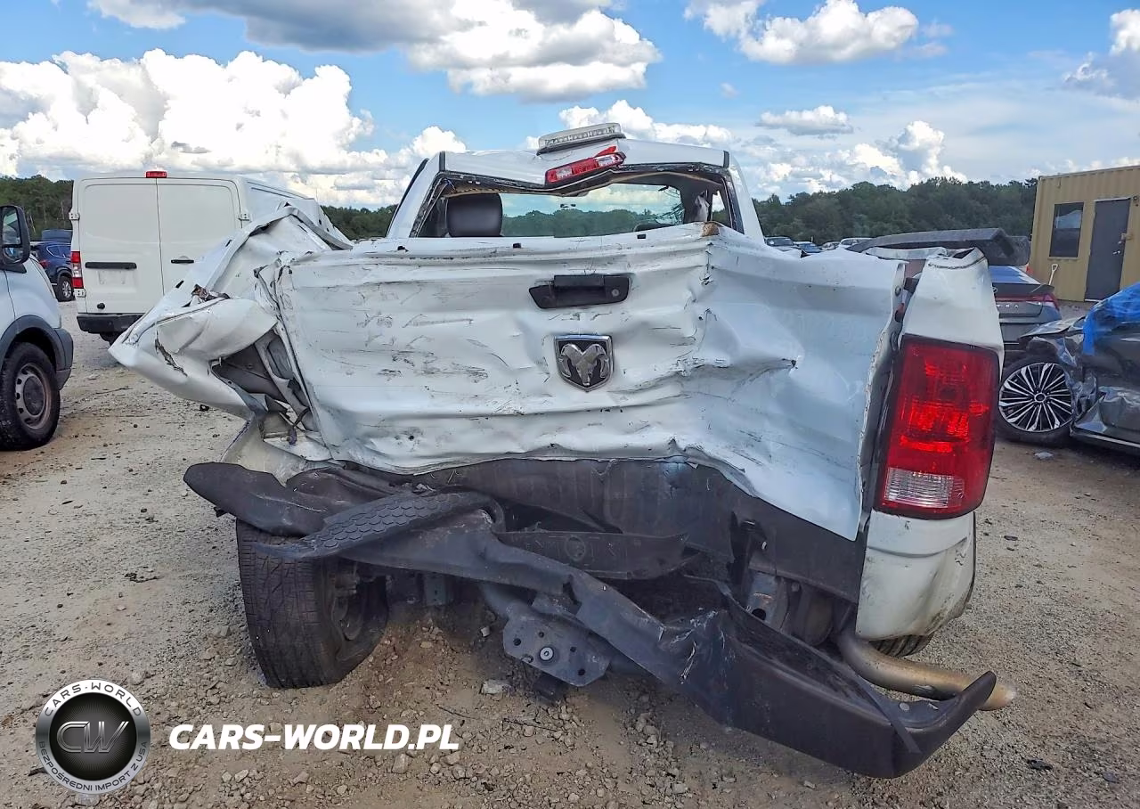 2023 Ram 1500 Classic Tradesman VIN:3C6JR6DG4PG550318 - 6