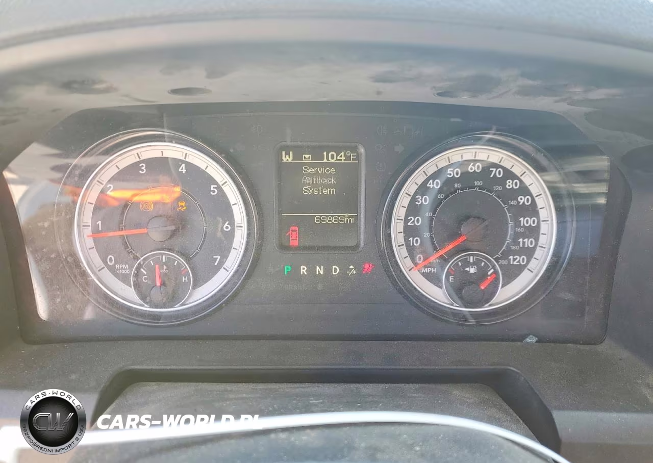 2023 Ram 1500 Classic Tradesman VIN:3C6JR6DG4PG550318 - 9