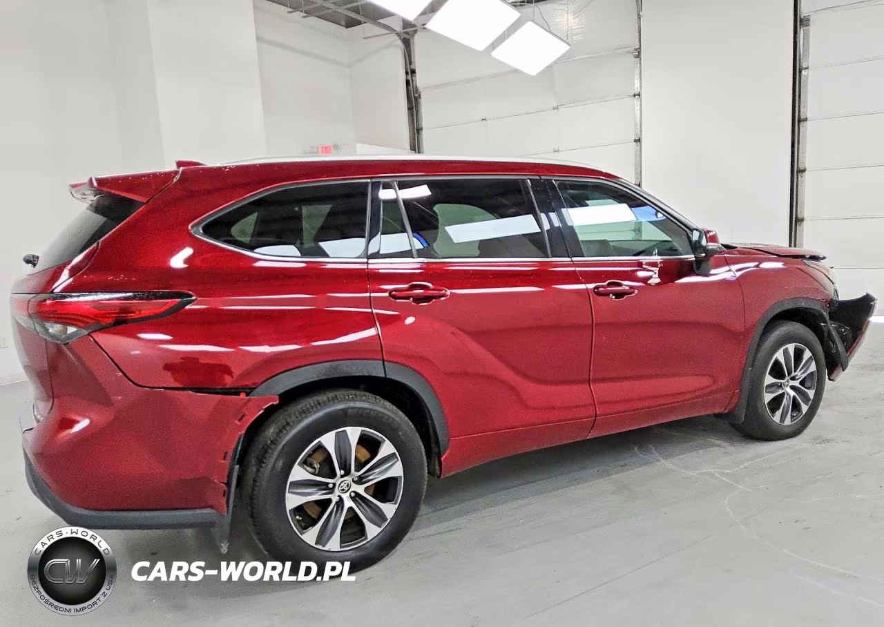 2022 Toyota Highlander Xle VIN:5TDGZRBH2NS562501 - 3