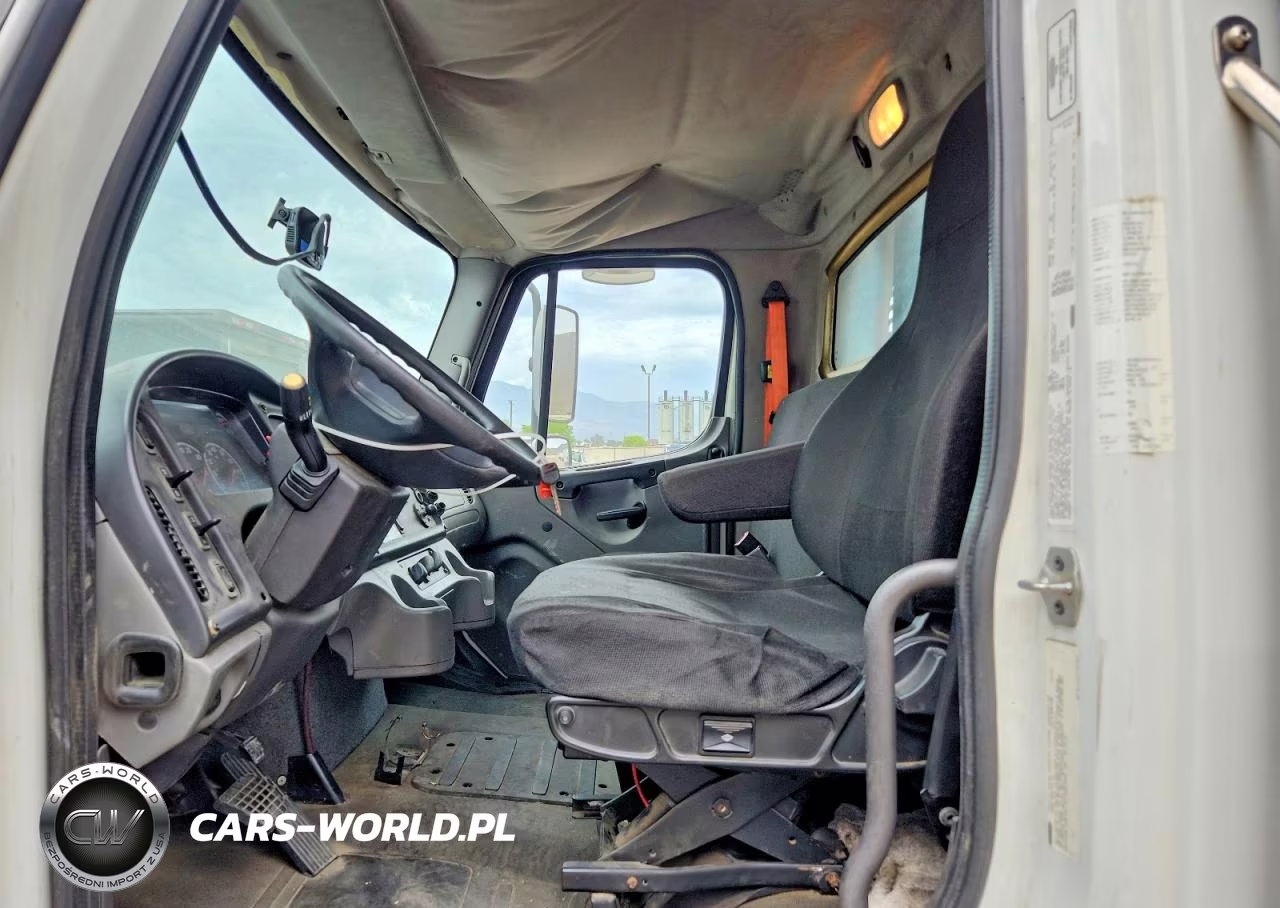 2015 Freightliner M2 106 Medium Duty VIN:1FVACWDU1FHGG9239 - 7