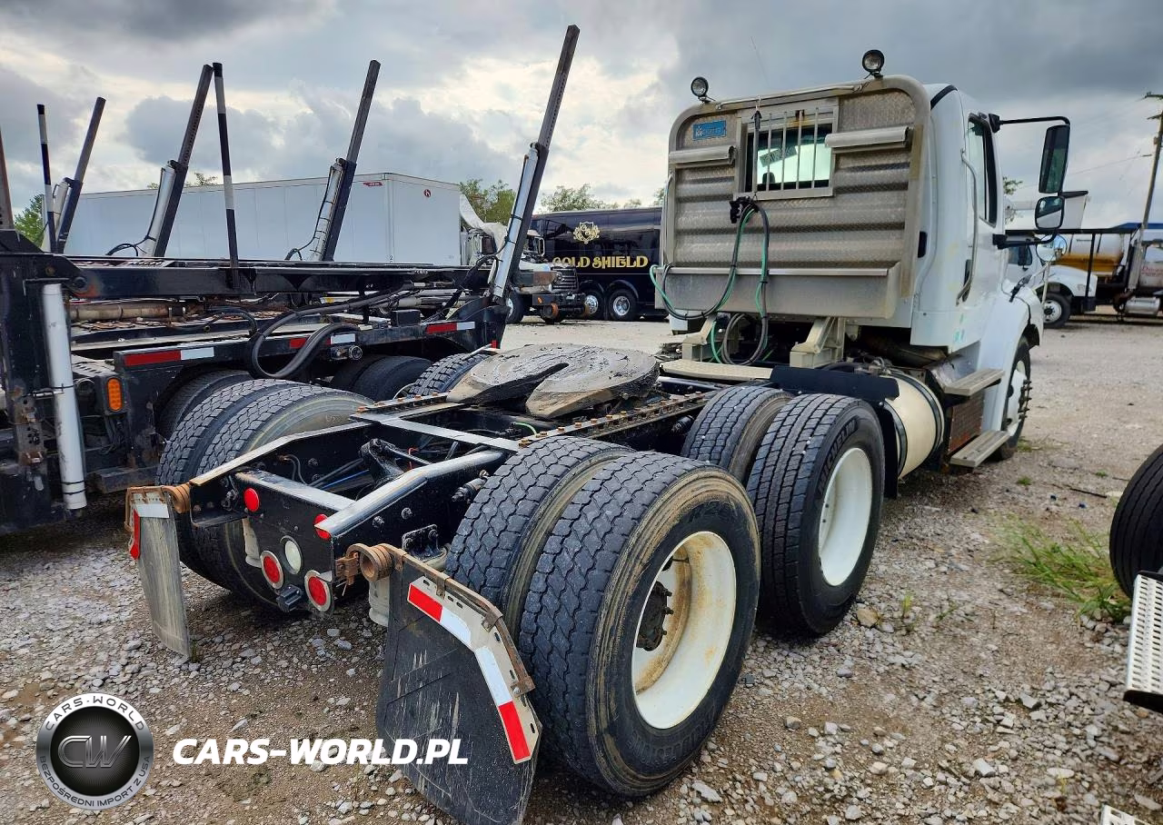 2015 Freightliner Business Class M2 Semi Truck VIN:1FUJC5DV9FHGK1502 - 3