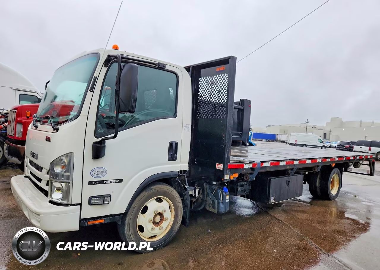 2017 Isuzu Nrr