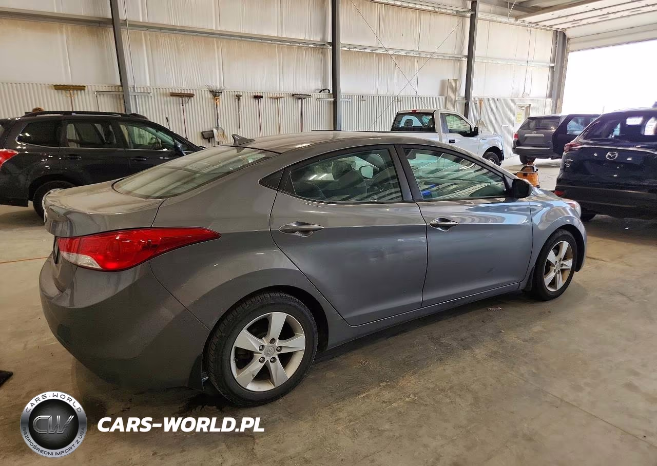 2013 Hyundai Elantra Gls VIN:5NPDH4AE3DH354227 - 3