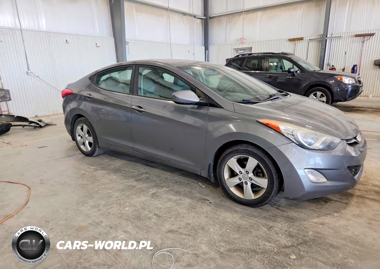 2013 Hyundai Elantra Gls VIN:5NPDH4AE3DH354227 - 4