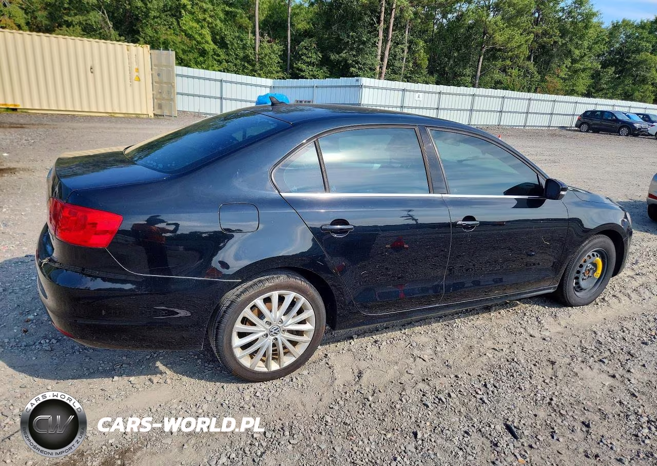 2011 Volkswagen Jetta Sel VIN:3VWLX7AJ2BM390637 - 3