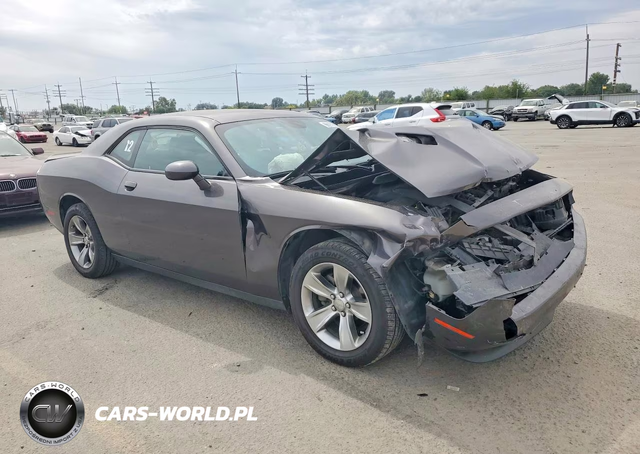 2015 Dodge Challenger Sxt VIN:2C3CDZAGXFH701834 - 4