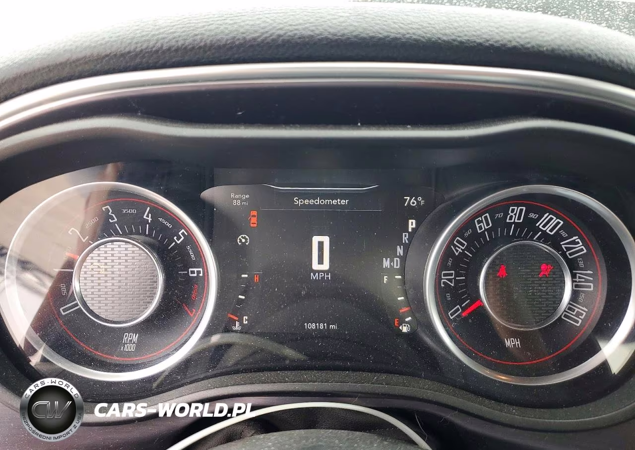 2015 Dodge Challenger Sxt VIN:2C3CDZAGXFH701834 - 9