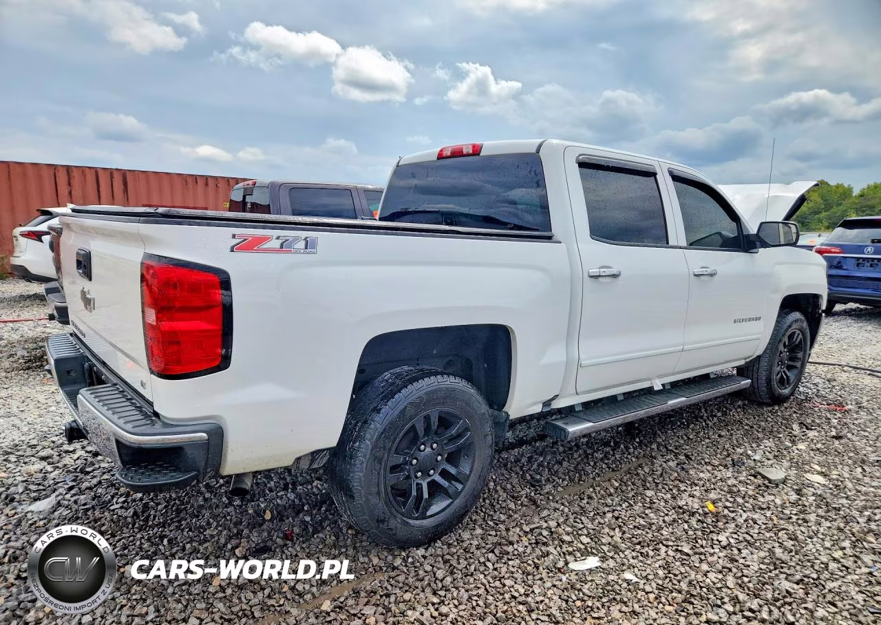 2018 Chevrolet Silverado C1500 Lt VIN:3GCPCREHXJG160957 - 3