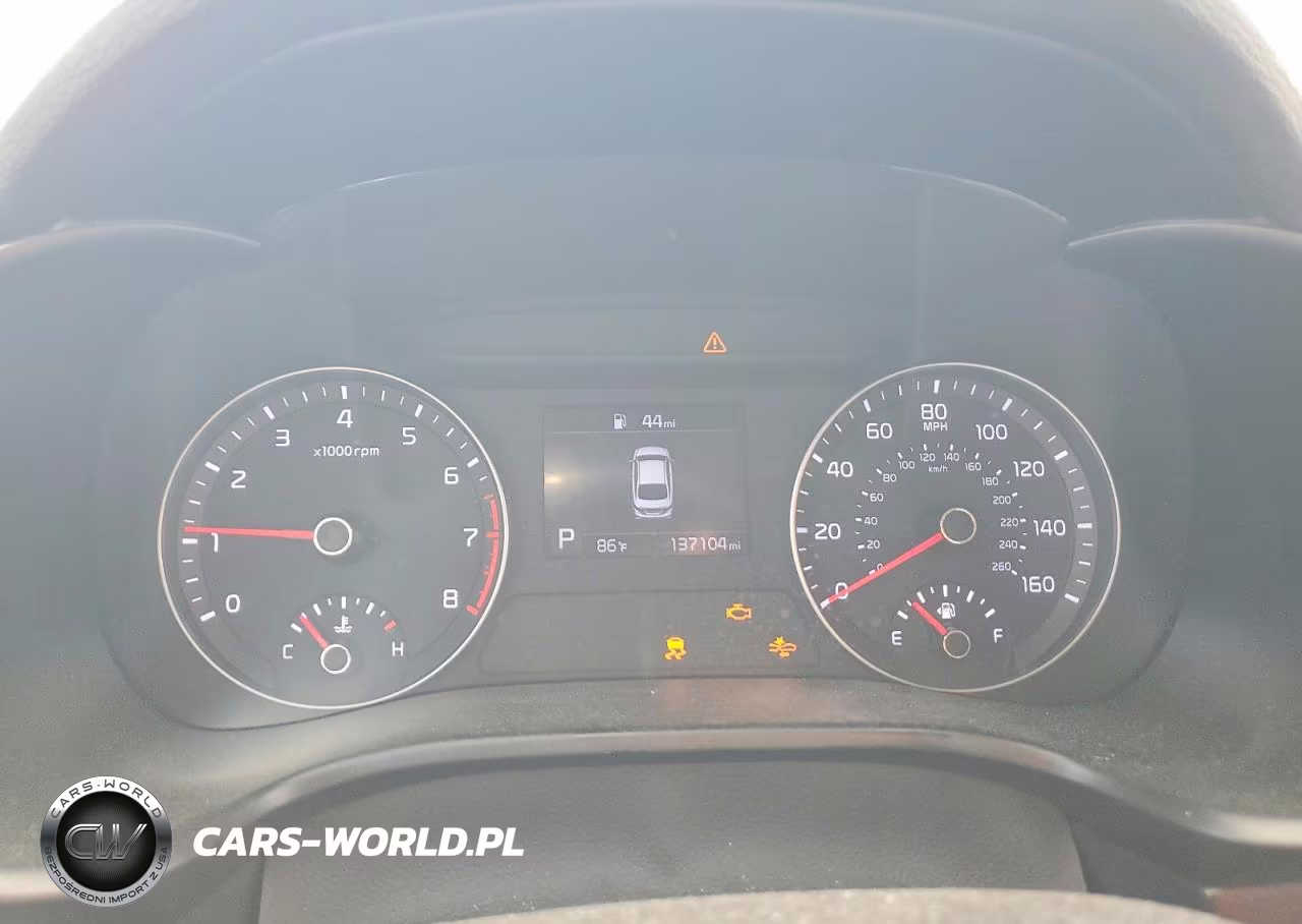 2019 Kia Forte S VIN:3KPF34AD9KE062114 - 9