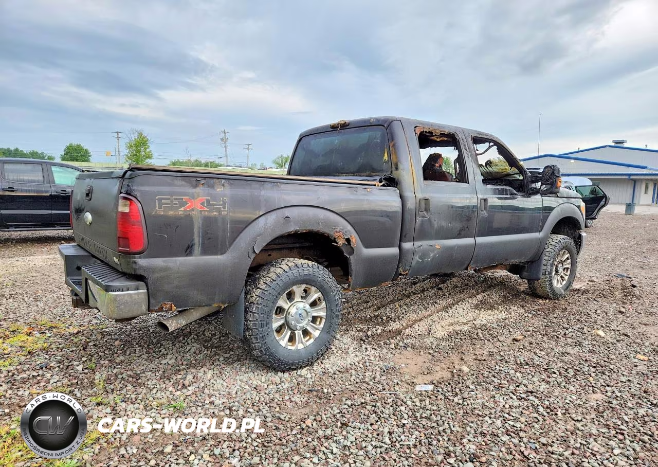 2011 Ford F350 Super Duty VIN:1FT8W3B62BEC26387 - 3