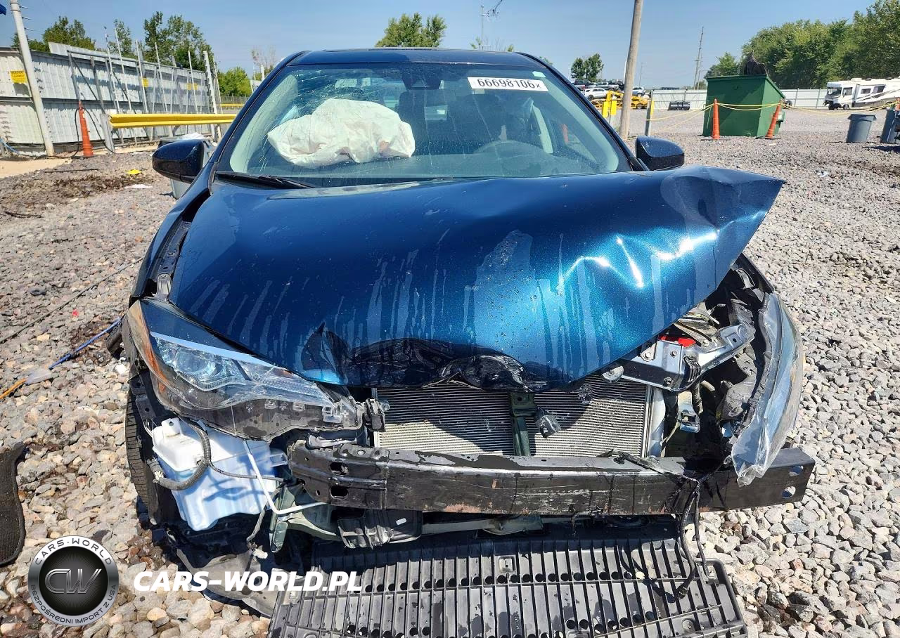 2018 Toyota Corolla Le VIN:2T1BURHE9JC056530 - 5