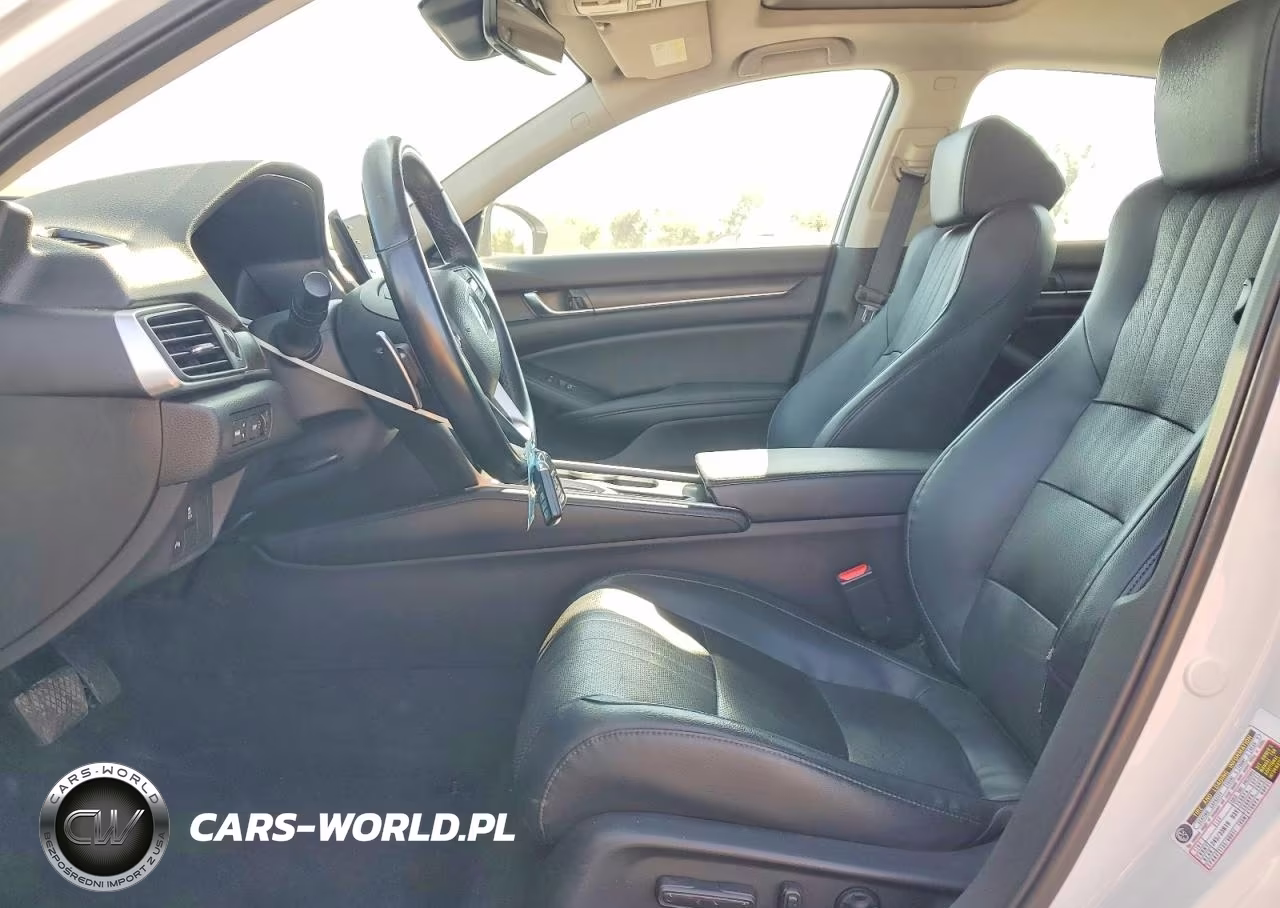 2018 Honda Accord Touring VIN:1HGCV1F98JA163387 - 7