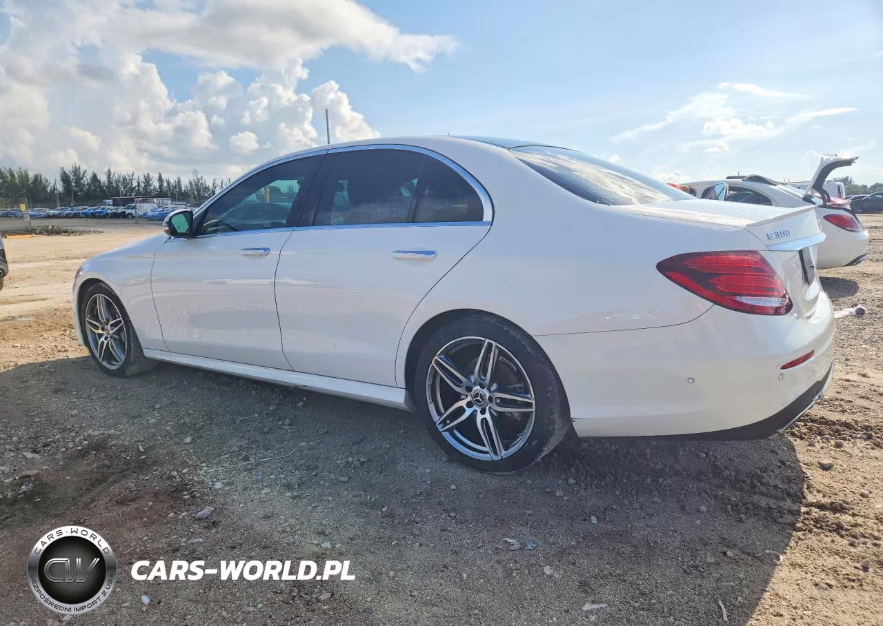 2018 Mercedes-Benz E 300 VIN:WDDZF4JB7JA471738 - 2