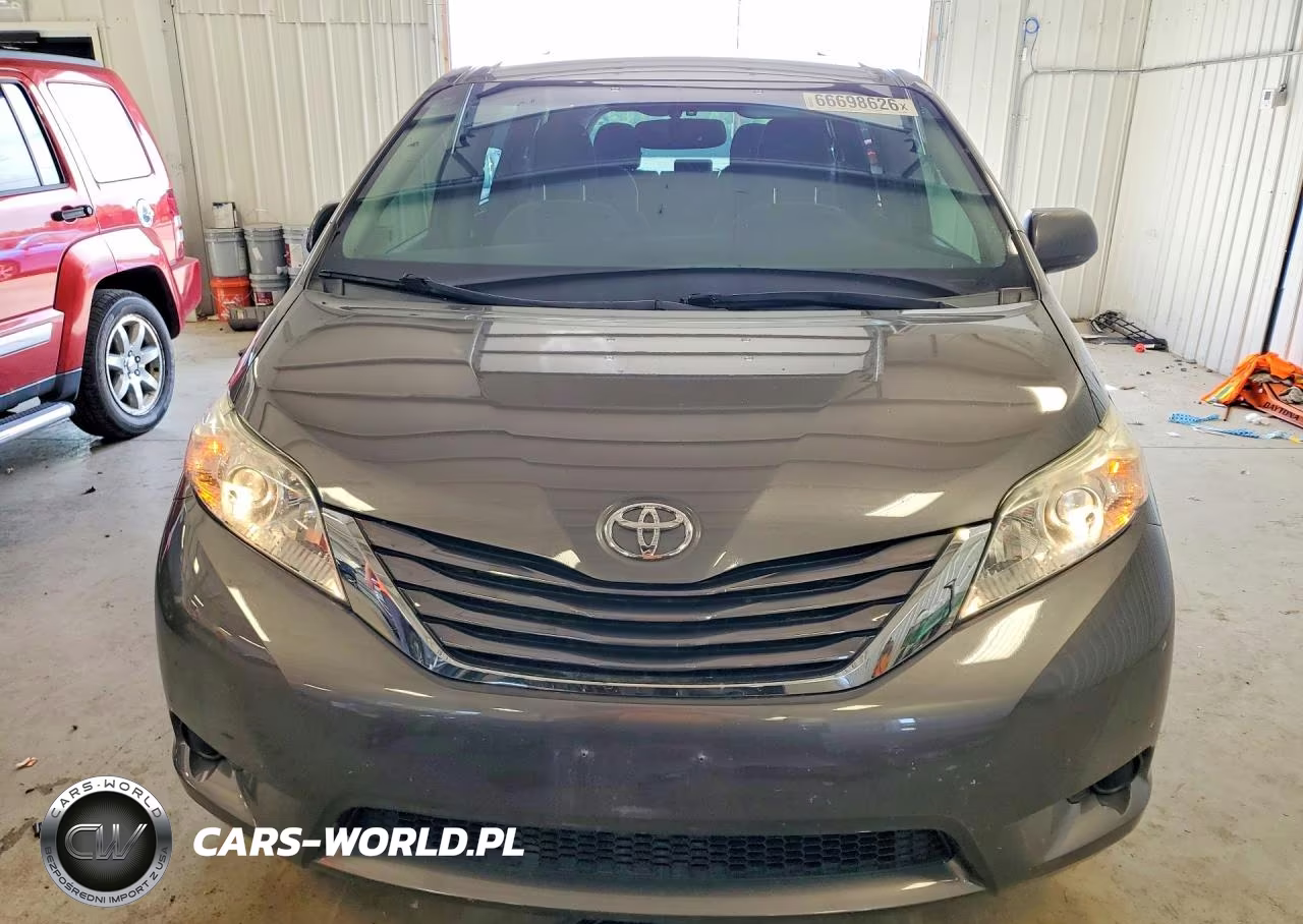 2015 Toyota Sienna Le VIN:5TDKK3DC6FS643872 - 5