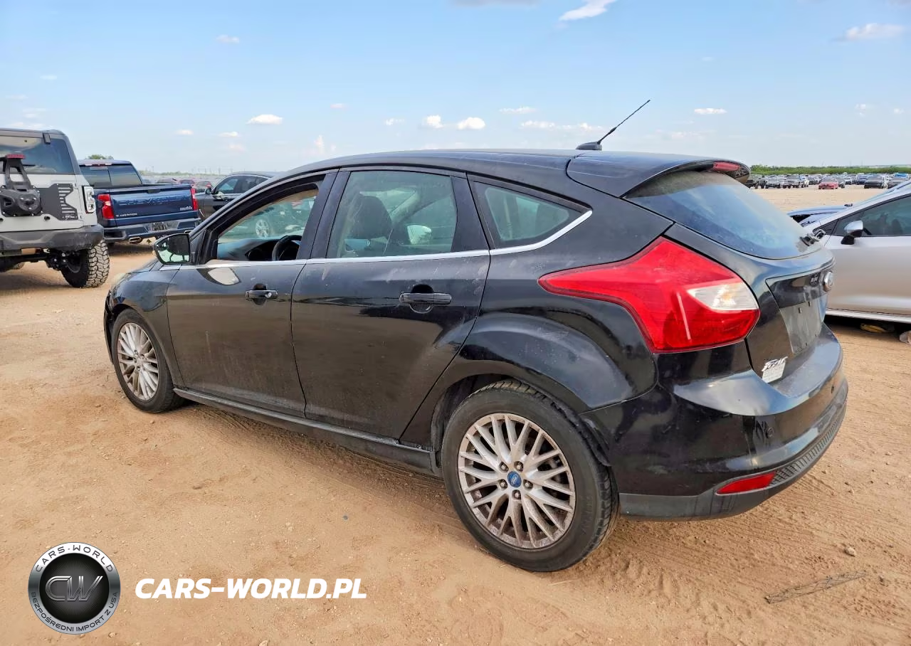 2012 Ford Focus VIN:1FAHP3M22CL237383 - 2