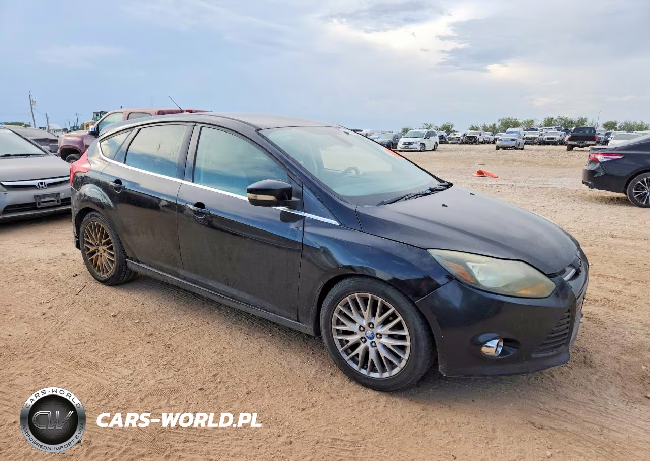 2012 Ford Focus VIN:1FAHP3M22CL237383 - 4