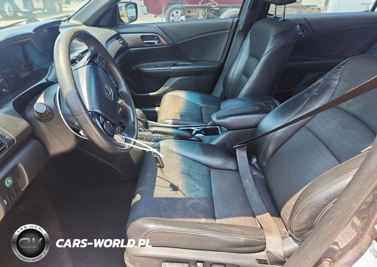 2017 Honda Accord Sport VIN:1HGCR2F54HA259843 - 7