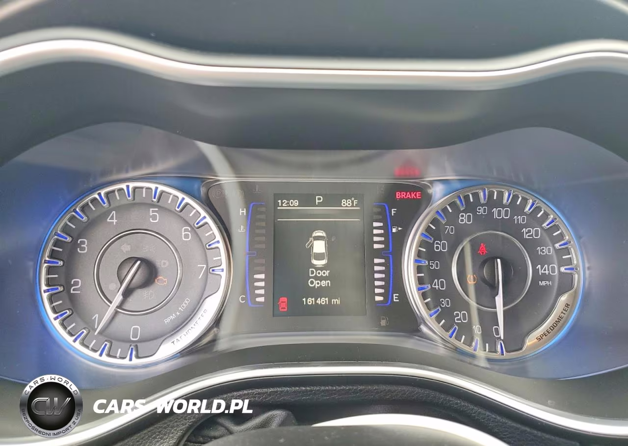 2015 Chrysler 200 Limited VIN:1C3CCCABXFN564342 - 9