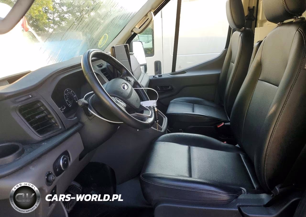 2025 Ford Transit VIN:1FTBW9C88SKA51685 - 7