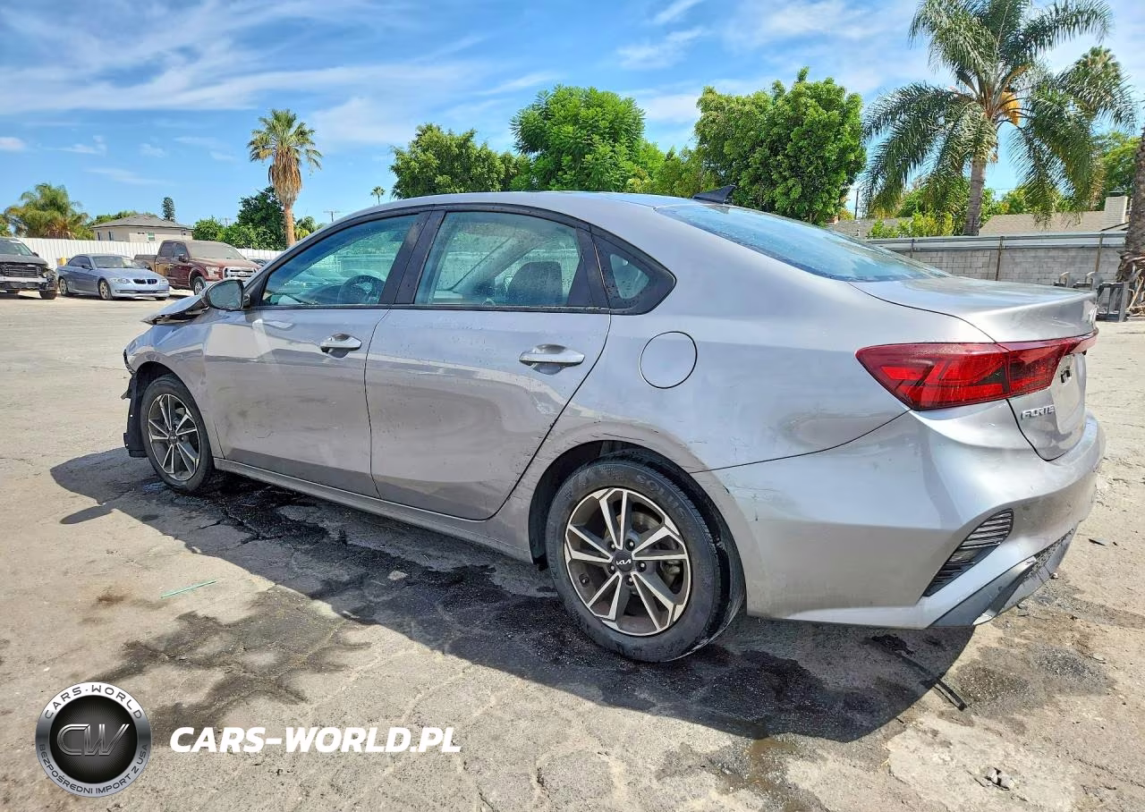 2023 Kia Forte Lxs VIN:3KPF24ADXPE651800 - 2