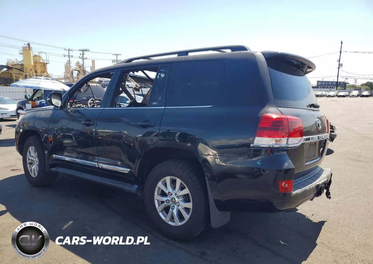 2018 Toyota Land Cruiser Base VIN:JTMCY7AJ7J4073236 - 2