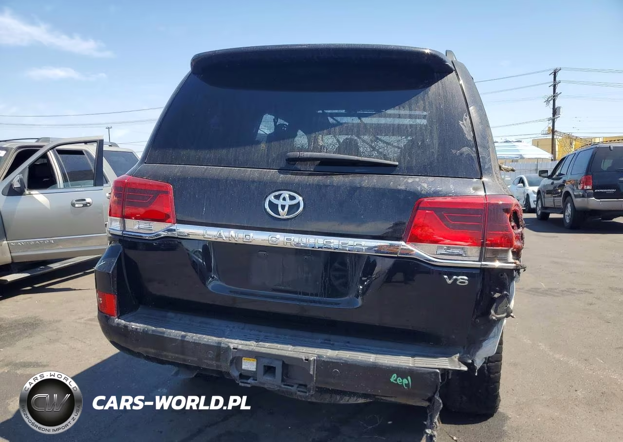2018 Toyota Land Cruiser Base VIN:JTMCY7AJ7J4073236 - 6