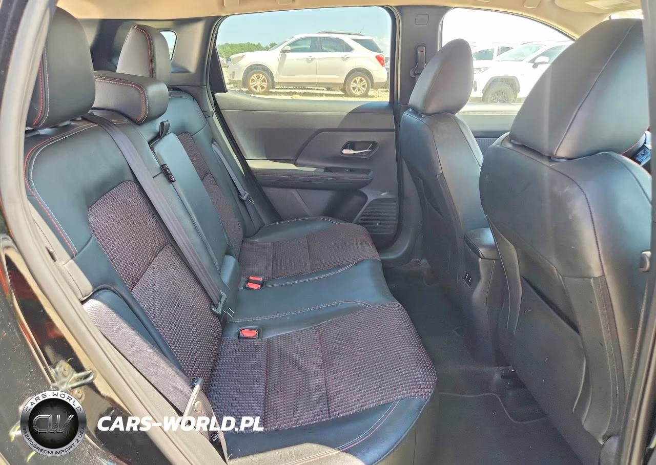 2025 Nissan Kicks Sr VIN:3N8AP6DA8SL340013 - 11