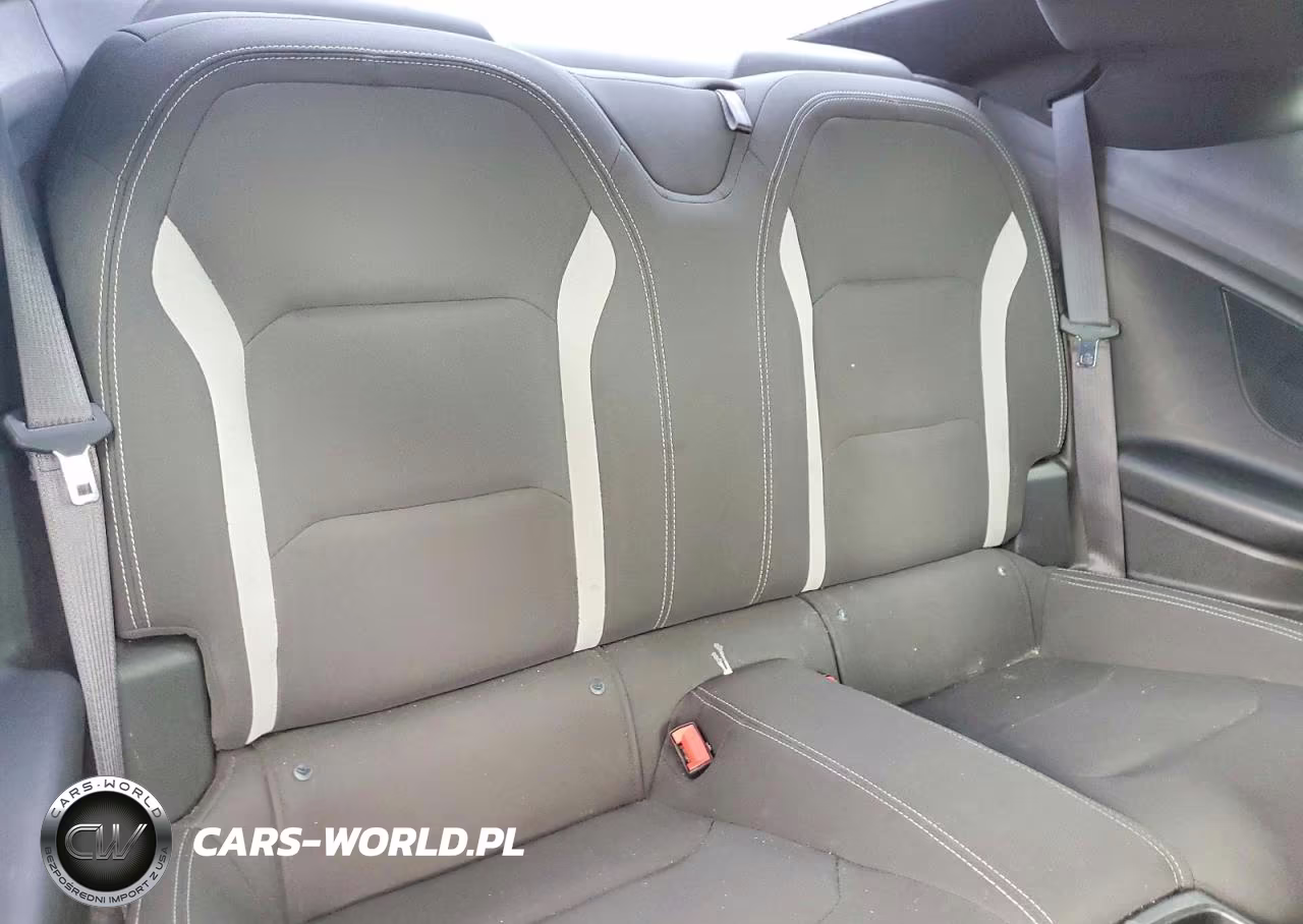 2018 Chevrolet Camaro Lt VIN:1G1FB1RS9J0138208 - 10
