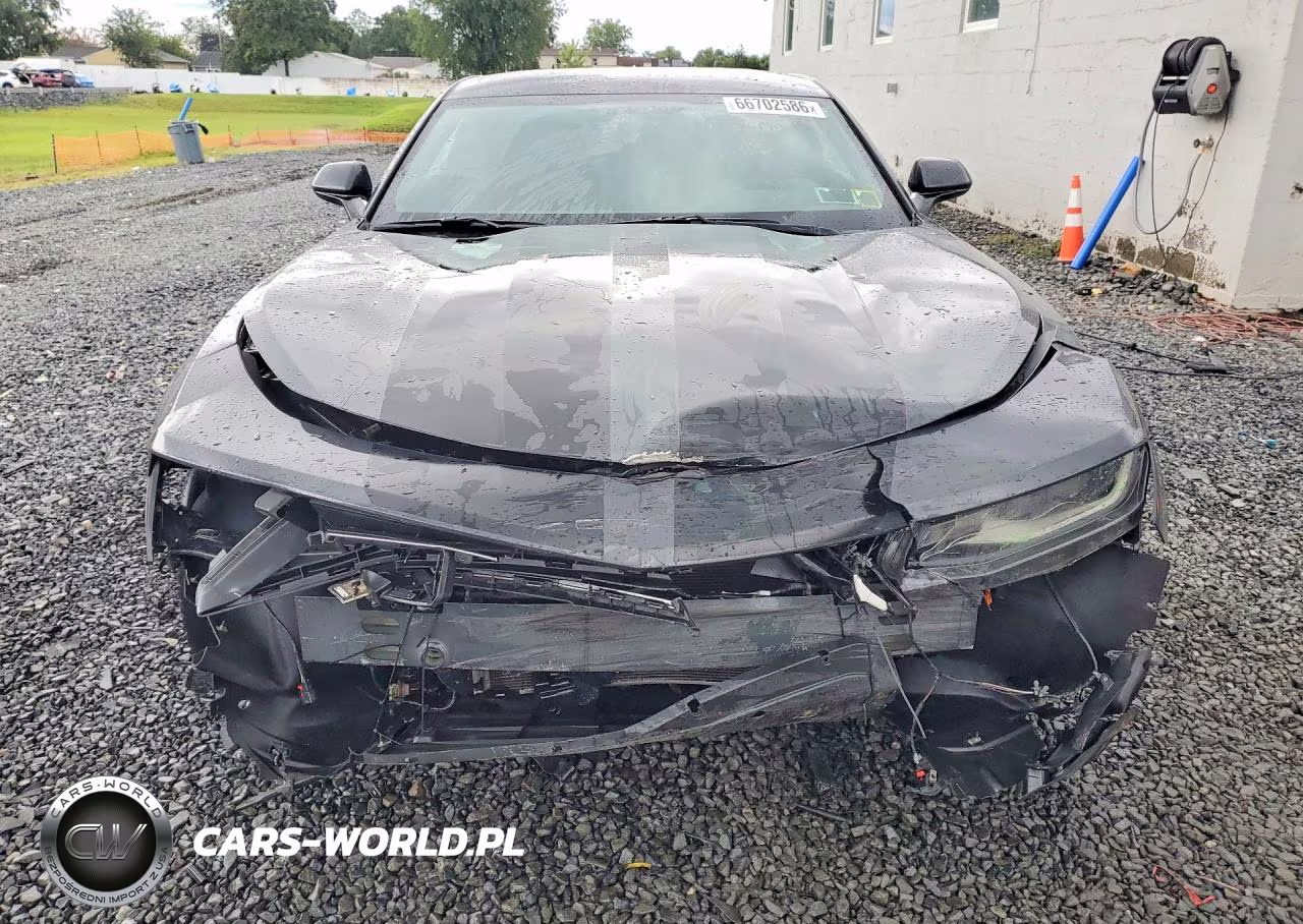 2018 Chevrolet Camaro Lt VIN:1G1FB1RS9J0138208 - 5