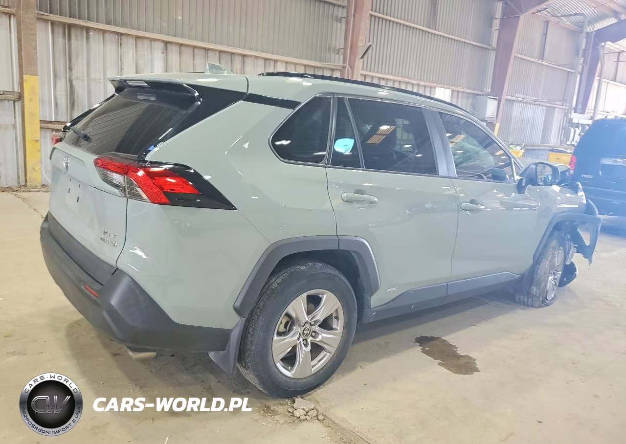 2022 Toyota Rav4 Xle VIN:2T3RWRFV5NW142067 - 3
