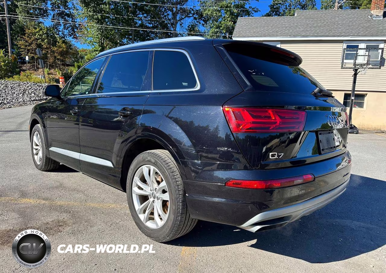 2018 Audi Q7 Premium VIN:WA1AHAF70JD007669 - 2