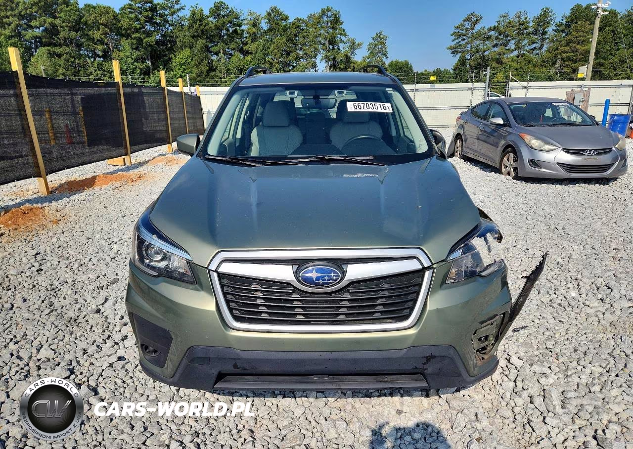 2019 Subaru Forester Premium VIN:JF2SKAGC7KH433975 - 5
