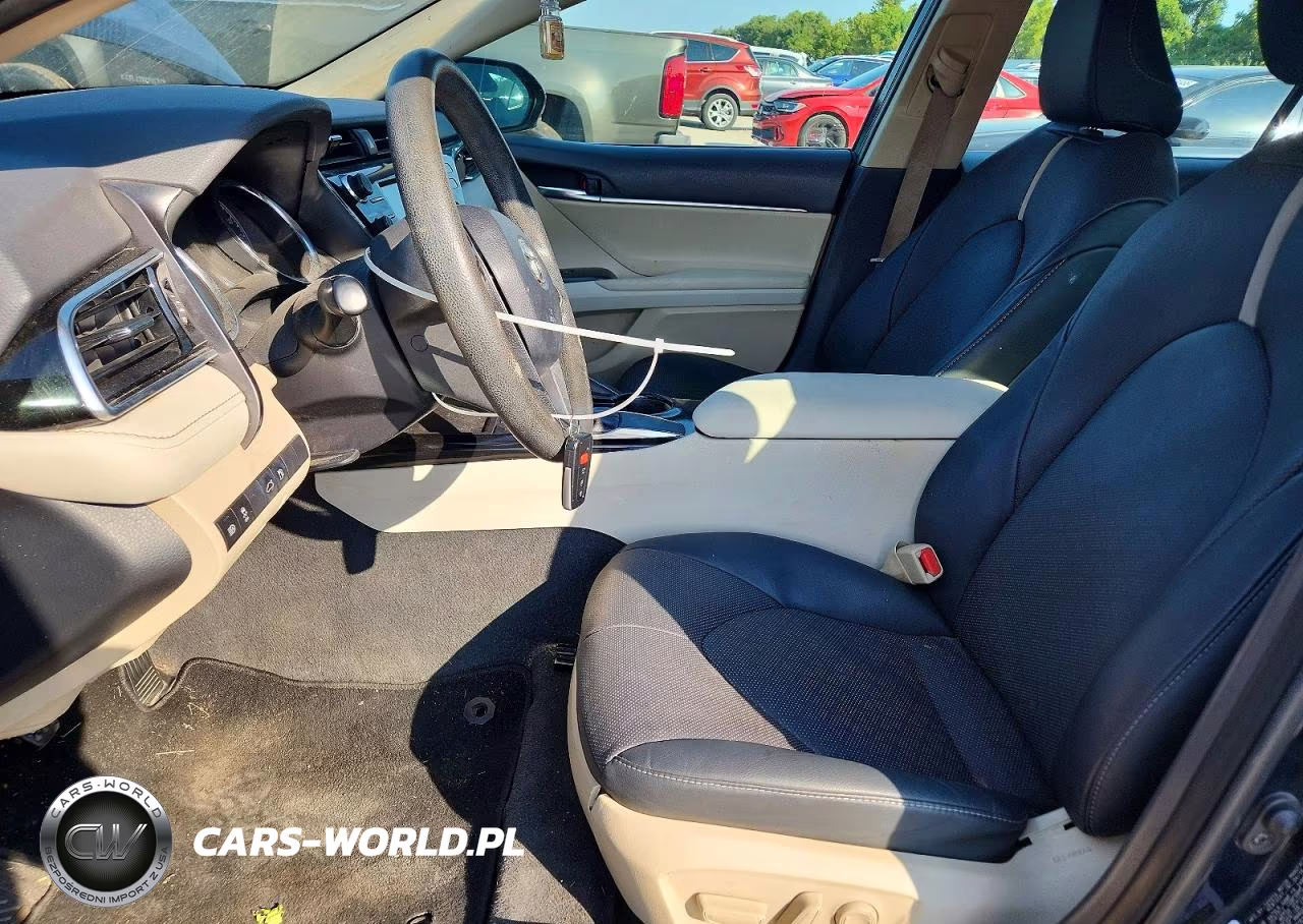 2018 Toyota Camry Le VIN:4T1B11HK8JU619808 - 7
