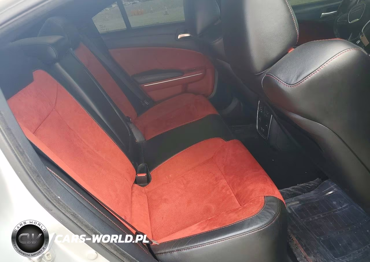 2019 Dodge Charger Scat Pack VIN:2C3CDXGJXKH599078 - 10